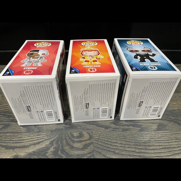 Funko POP! - Cyborg, Firestorm, and Black Manta - Picture 4 of 6